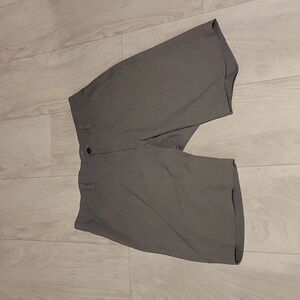 Under armor shorts size 34